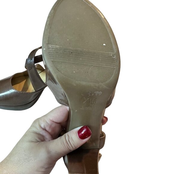 Naturalizer Elise Brown Strappy Heeled Sandals Size 6.5M Career Officecore - Picture 5 of 6